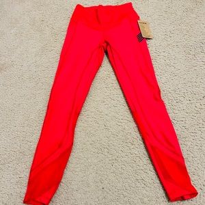 BRAND NEW VICTORIA’S SECRET PINK High waisted Ultimate Leggings
